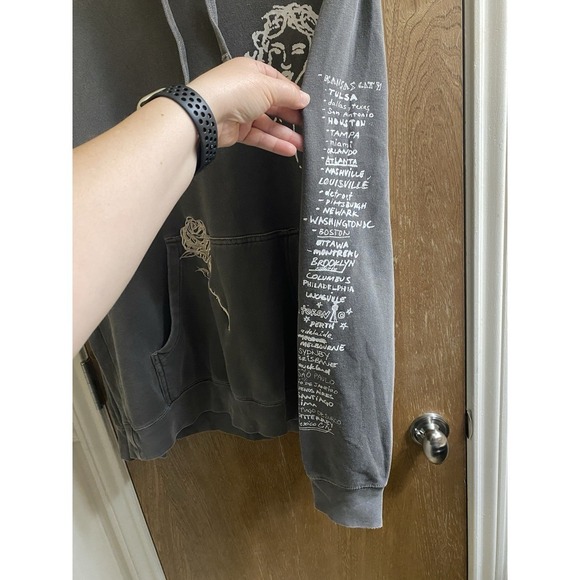 Shawn Mendes Hoodie Medium Gray Pullover Tour 2019 Rose Concert Sweatshirt - Picture 4 of 15